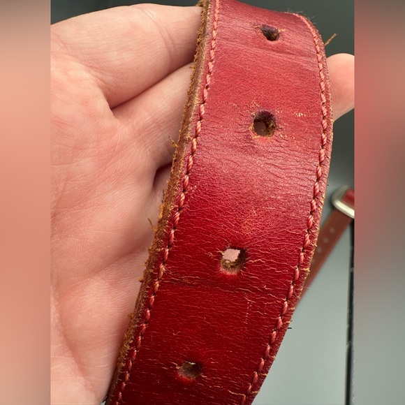 VTG Red Leather Belt with Silver Tone Heart Accents Made in Mexico 29.5”-33.5” - Picture 10 of 15